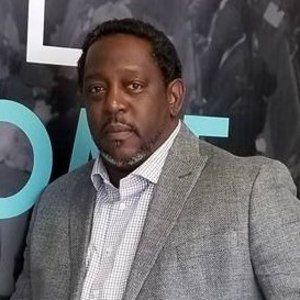 Meet your Posher, Guylon